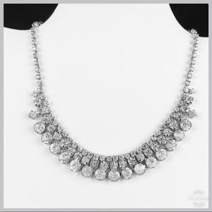 VINTAGE RHINESTONE NECKLACE